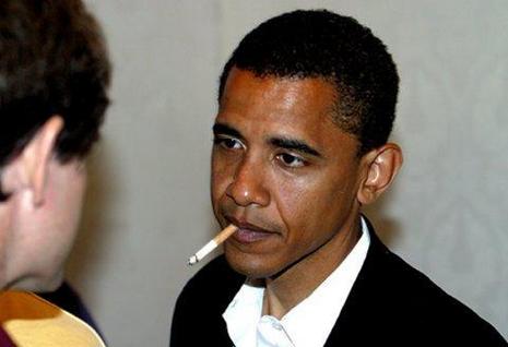 Obama rookt