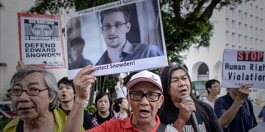 Chinese betogers ondersteunen Snowdens actie