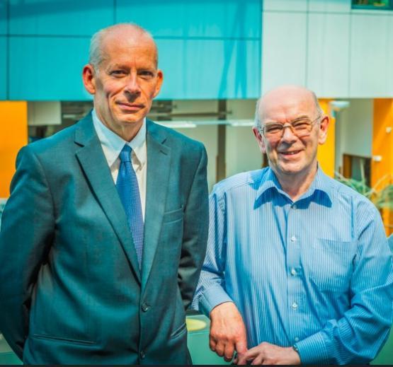 Dando en Crowley, hersenoorlog